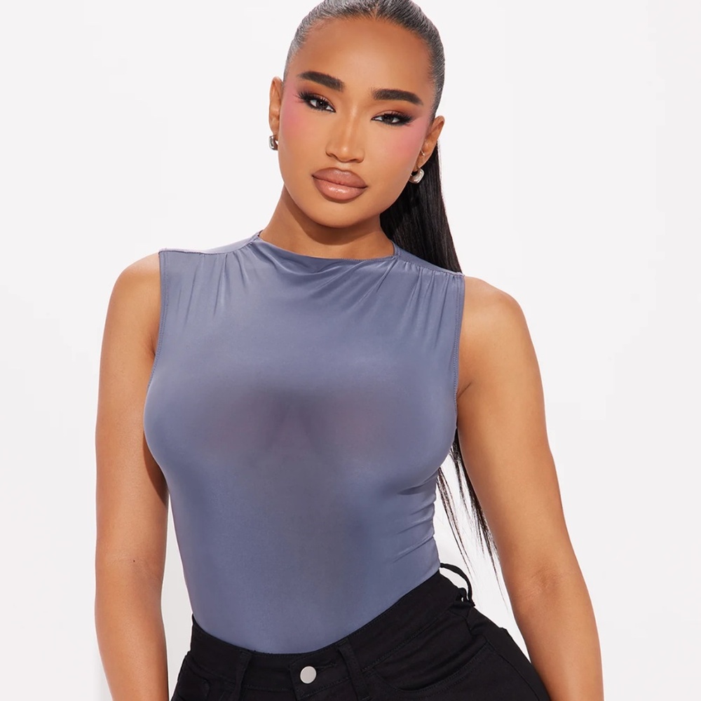 FASHION NOVA Ruched Bodysuit - Charcoal size M NWT SOLD OUT ONLINE